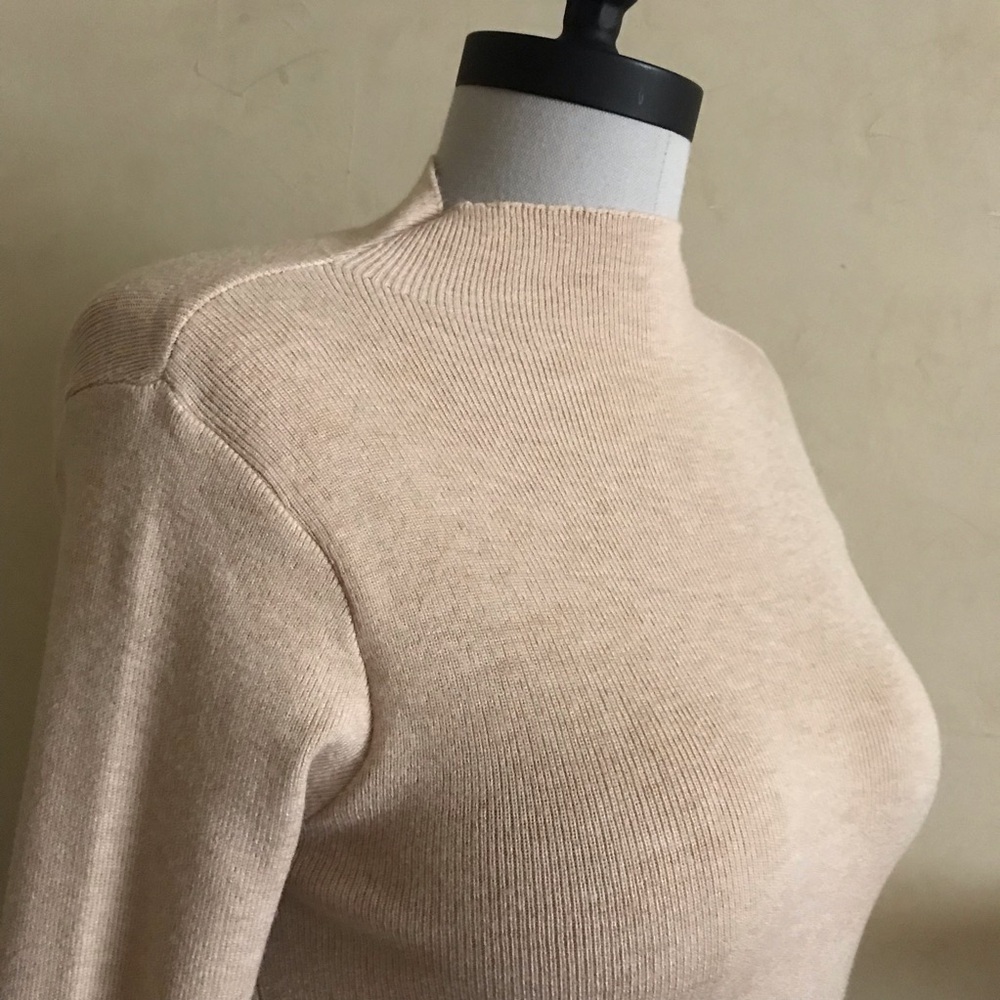 Beige Knit Top with Color Block Sleeves - Picture 4 of 6